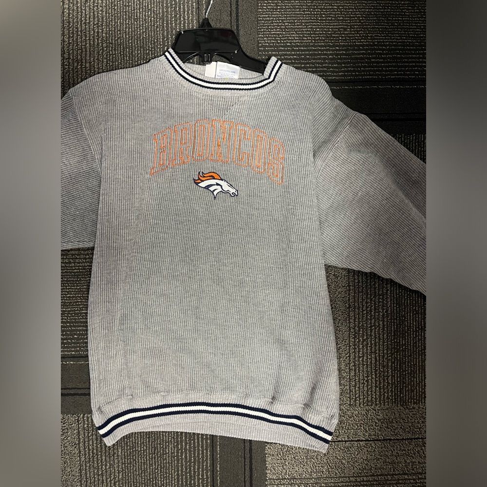 Vintage broncos sweatshirt